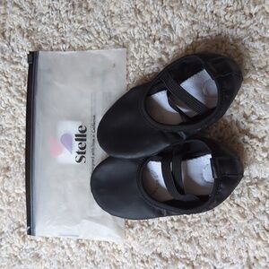 Stelle Ballet Dance Shoes Soft Leather Unisex Size toddler 10